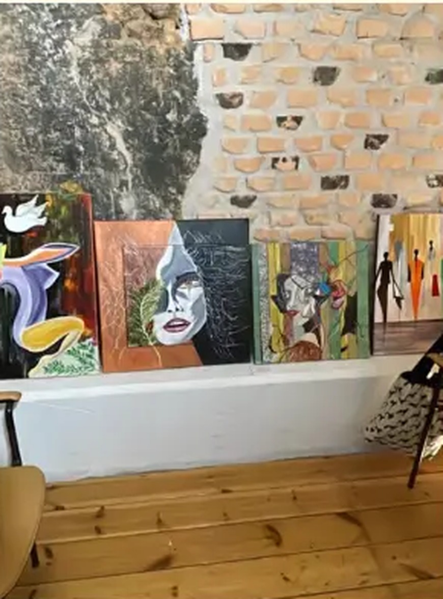 Exhibition View, Kamini I